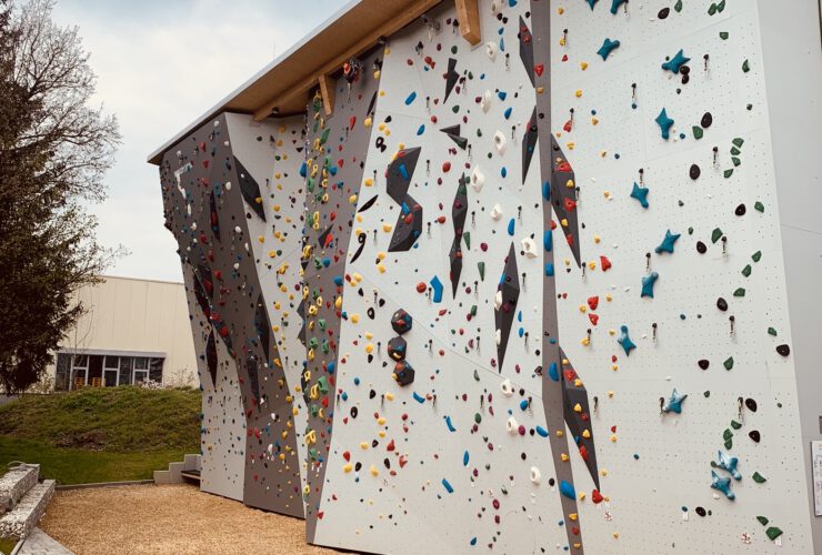 IMG 1068 740x500 - Corona Information