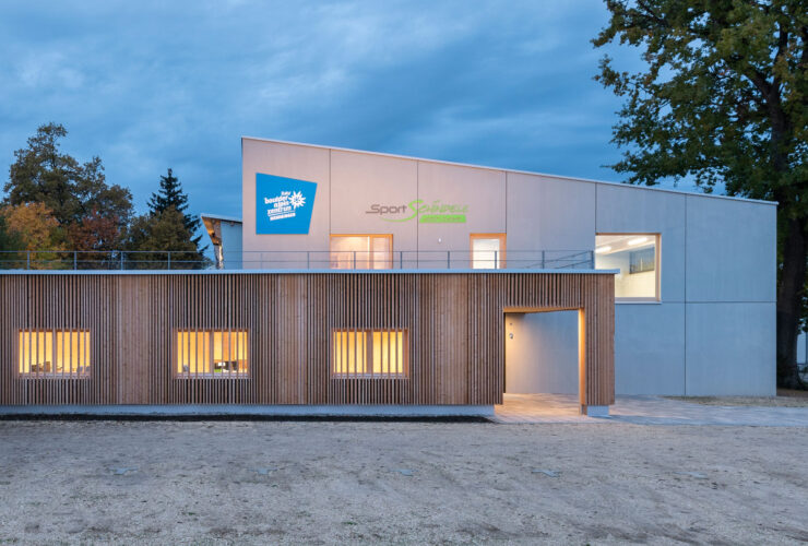 header halle 02 740x500 - News