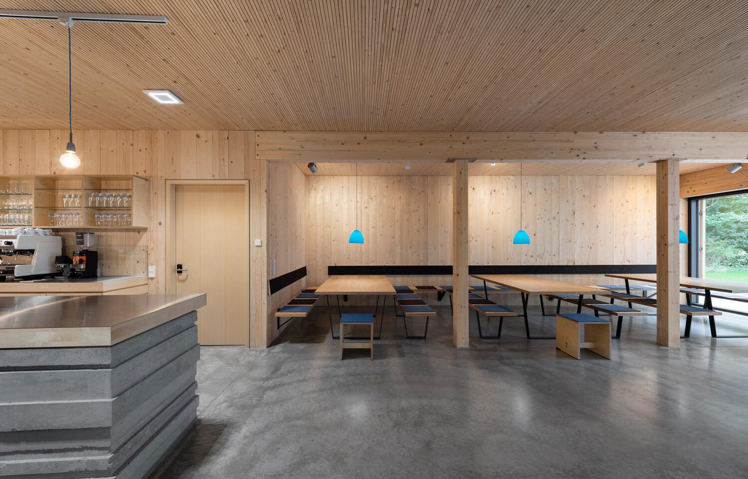 Komm in unser Team! svg+xml;charset=utf 8,<svg xmlns%3D'http%3A%2F%2Fwww.w3 - Komm in unser Team!