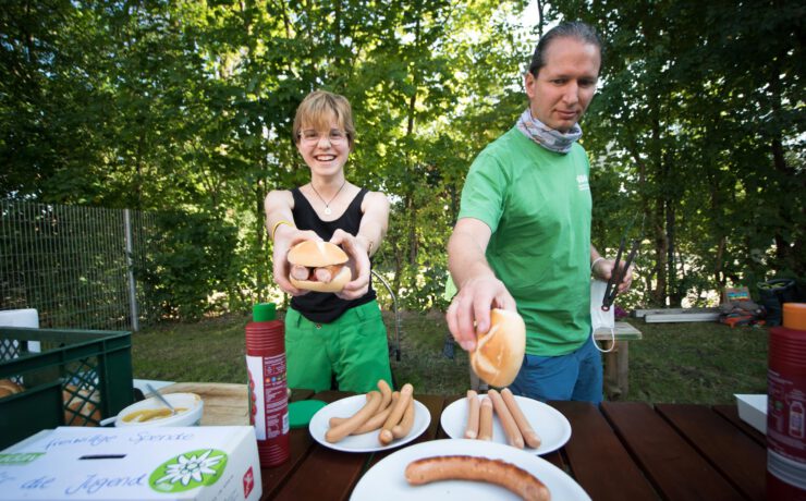 Einladung: DAV Vereinsfest am Samstag, 17.09. svg+xml;charset=utf 8,<svg xmlns%3D'http%3A%2F%2Fwww.w3 - Einladung: DAV Vereinsfest am Samstag, 17.09.