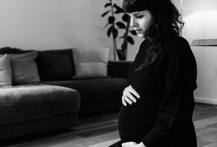 schwangerenyoga scaled 740x500 - News