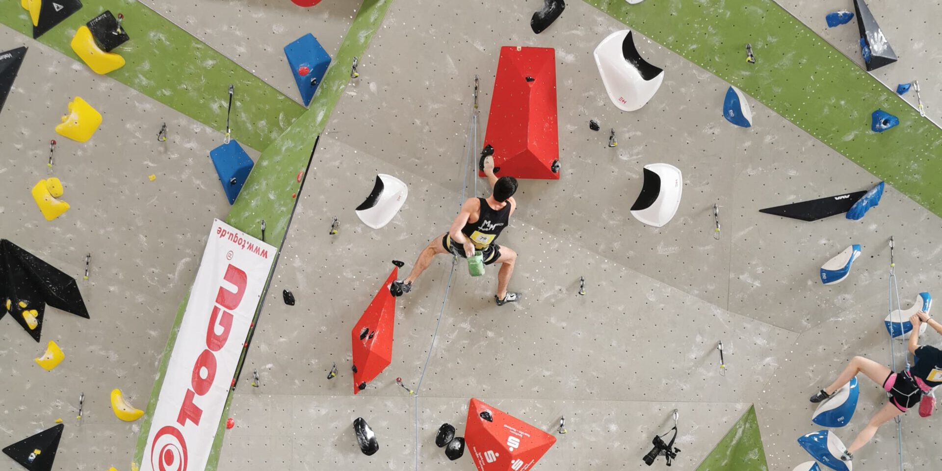 Michi Ullrich wird süddeutscher Vizemeister im Sportklettern svg+xml;charset=utf 8,<svg xmlns%3D'http%3A%2F%2Fwww.w3 - Michi Ullrich wird süddeutscher Vizemeister im Sportklettern