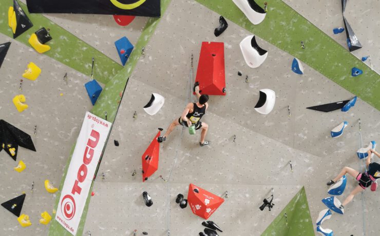 svg+xml;charset=utf 8,<svg xmlns%3D'http%3A%2F%2Fwww.w3 - Michi Ullrich wird süddeutscher Vizemeister im Sportklettern