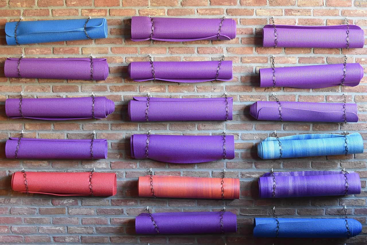 svg+xml;charset=utf 8,<svg xmlns%3D'http%3A%2F%2Fwww.w3 - Neue Kurse: Yoga und Boulderfit, Gymnastik und Qigong