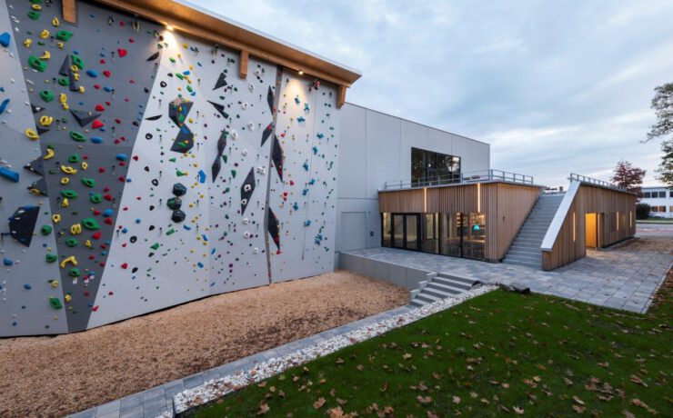 svg+xml;charset=utf 8,<svg xmlns%3D'http%3A%2F%2Fwww.w3 - Baustelle Außenkletterwand ab Montag, 21.10.