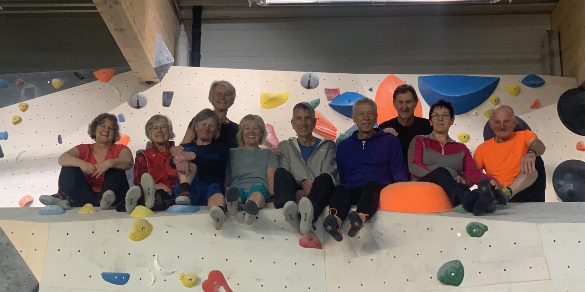 svg+xml;charset=utf 8,<svg xmlns%3D'http%3A%2F%2Fwww.w3 - DAV-Boulderkurs für Ü50-Jährige