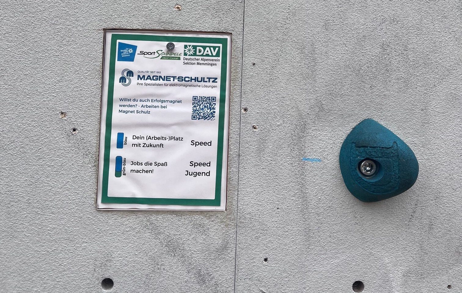 svg+xml;charset=utf 8,<svg xmlns%3D'http%3A%2F%2Fwww.w3 - Werbung an unserer Wand - Kletterlinie taufen - Kletterroute sponsoren - besondere Geschenkidee